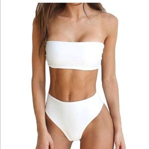 White bikini 🌴☀️😎